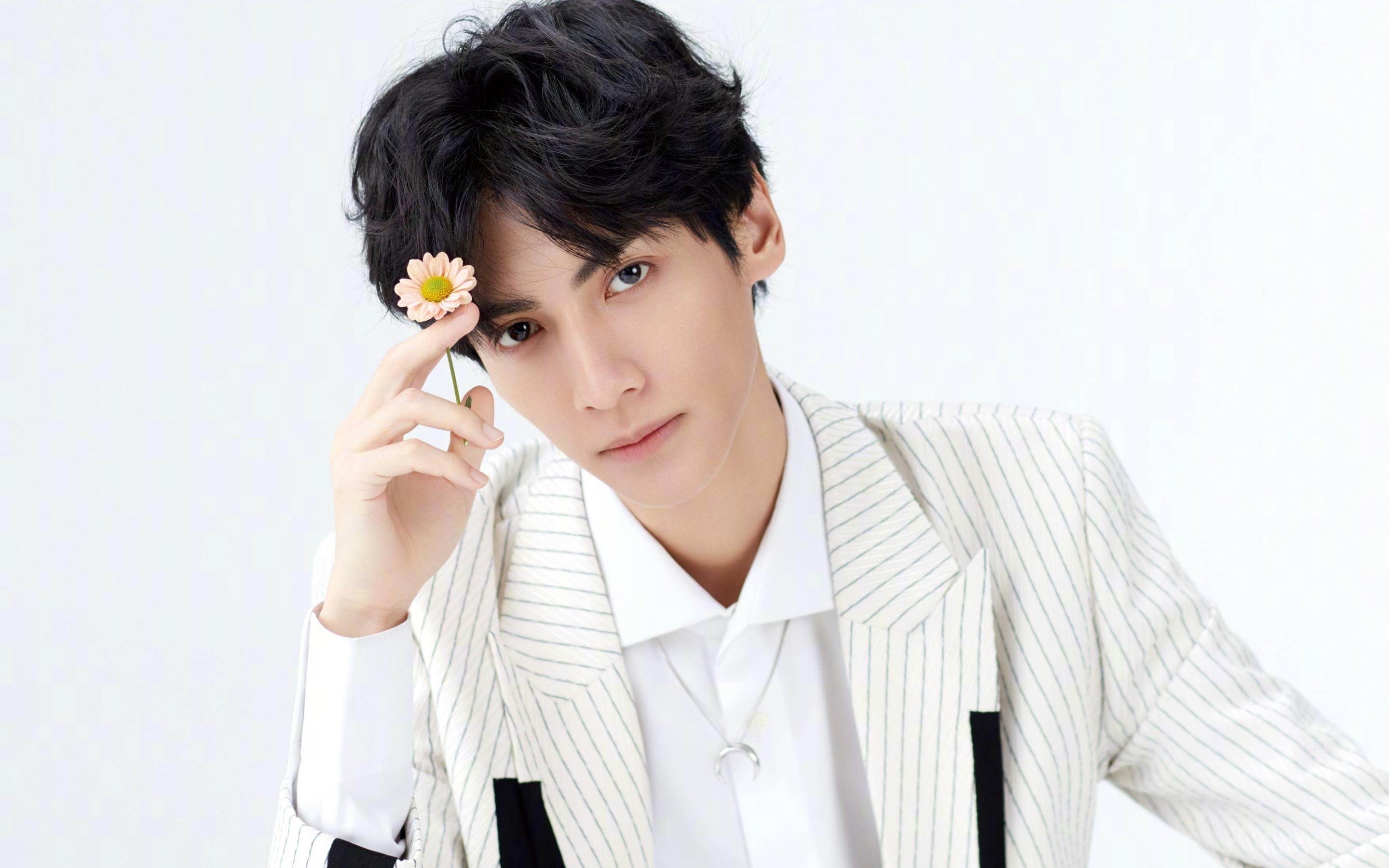 开云体育官网-末节之王，德里赫特一锤定音，一场慈善全明星赛的永恒传奇