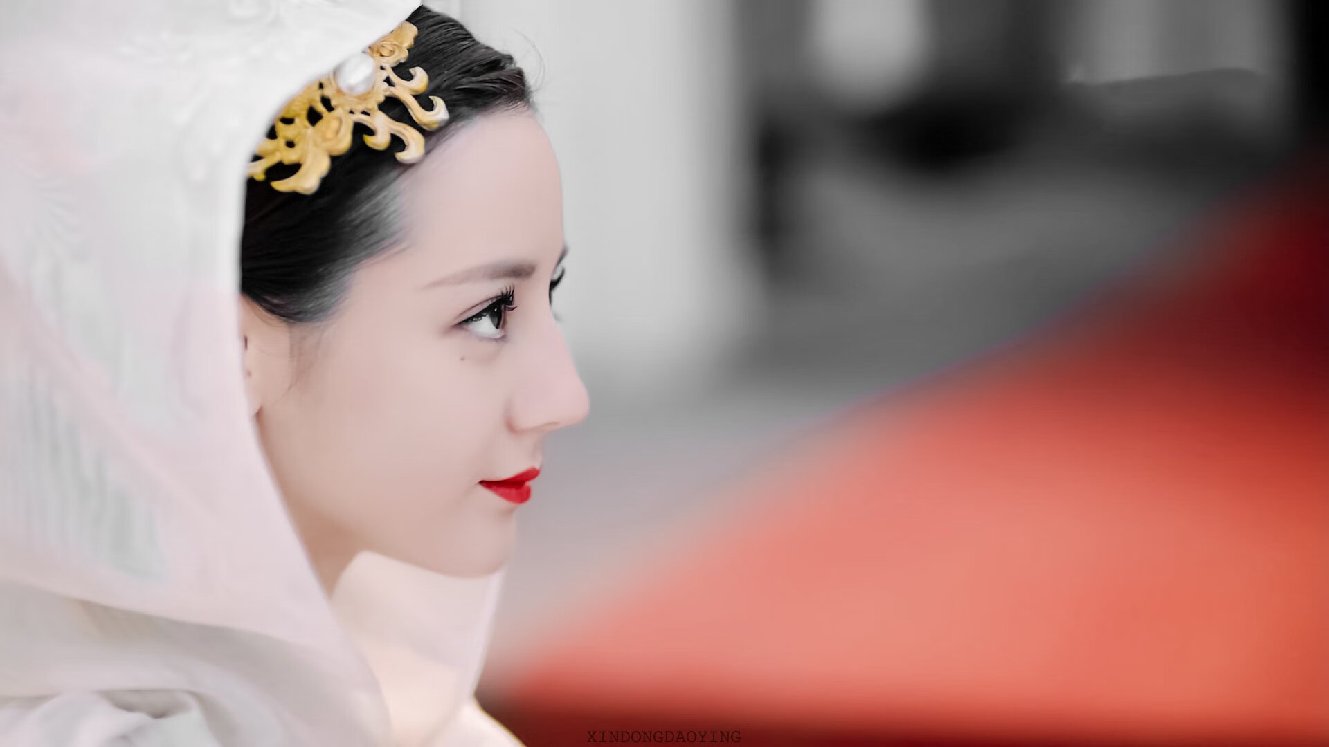 夜幕下的铁血琴弦，厄德高在德甲争冠战中的硬仗美学